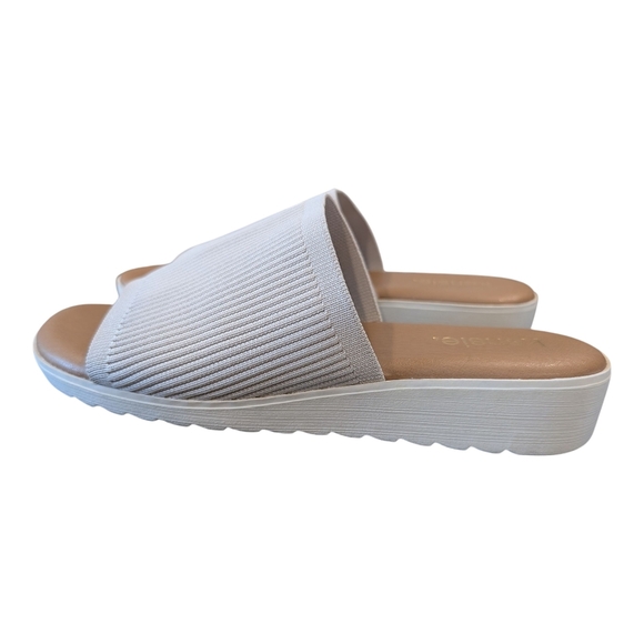 Kensie Women's Beige Slide Sandals - Picture 4 of 7